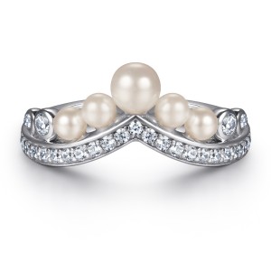 Elegant Crown Design with Pearl Set Briolette Cut 925 Sterling Silver Birdal Sets C2023010012