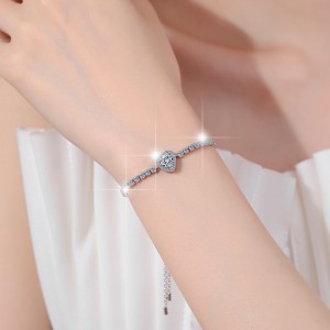 2.0 CT Moissanite Design Heart Cut Bracelet C2024070010