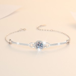 1CT Moissanite Halo Design Bracelet C2024070002