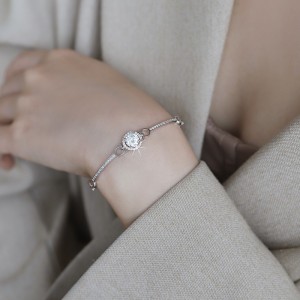 1CT Moissanite Halo Design Bracelet C2024070002