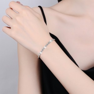 Moissanite Halo Design Bangle Bracelet C2024070003