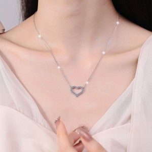 Heart Shape Halo Design Round Cut Moissanite Sterling Silver Classic Necklace C2024080004